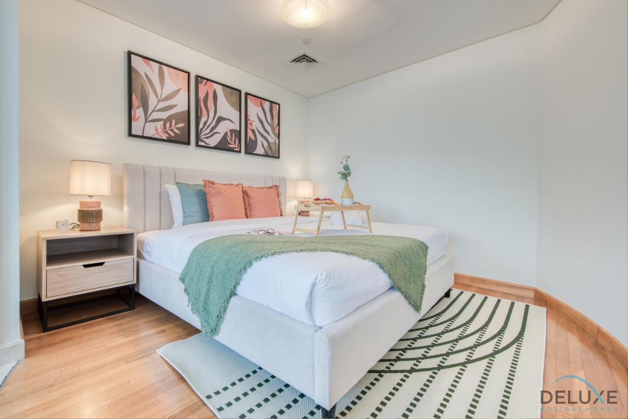Unbeatable Rate Stylish 1Br With Balcony Near Metro By Deluxe Holiday Homes Dubai Dış mekan fotoğraf