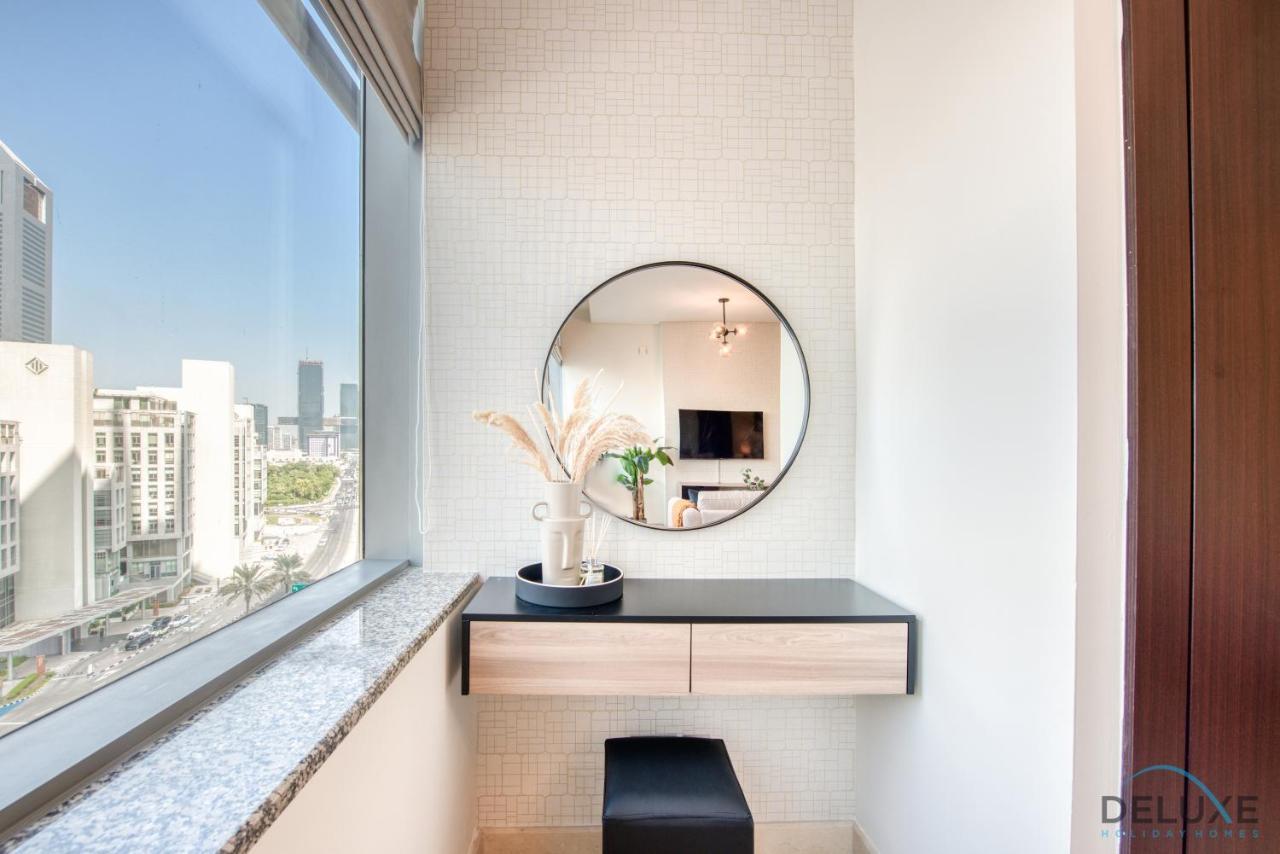 Unbeatable Rate Stylish 1Br With Balcony Near Metro By Deluxe Holiday Homes Dubai Dış mekan fotoğraf